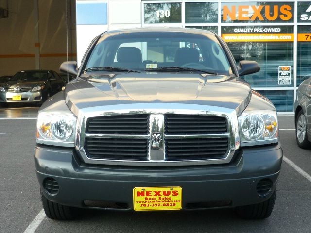 2006 Dodge Dakota 4dr LX 4WD Auto