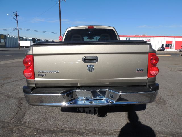 2006 Dodge Dakota 4d Wagon AWD