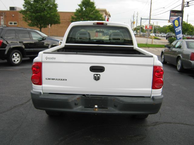 2006 Dodge Dakota 4dr LX 4WD Auto