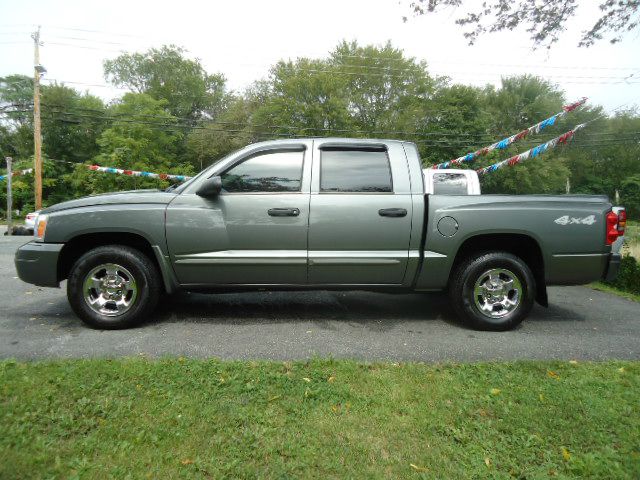 2006 Dodge Dakota Collection Rogue