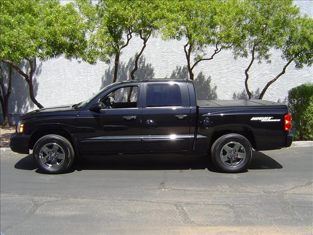 2006 Dodge Dakota SLT