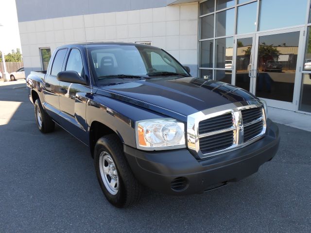 2006 Dodge Dakota 4dr LX 4WD Auto