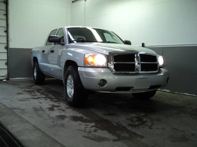 2006 Dodge Dakota Crew Cab Standard Box 4-wheel Drive LTZ