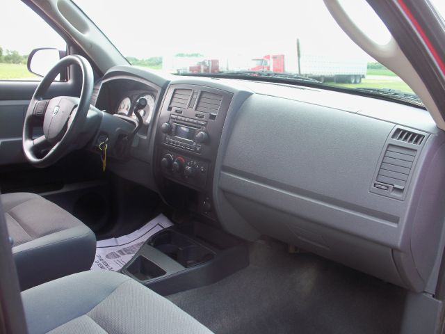 2006 Dodge Dakota 4dr LX 4WD Auto