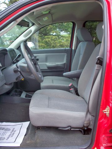 2006 Dodge Dakota 4dr LX 4WD Auto