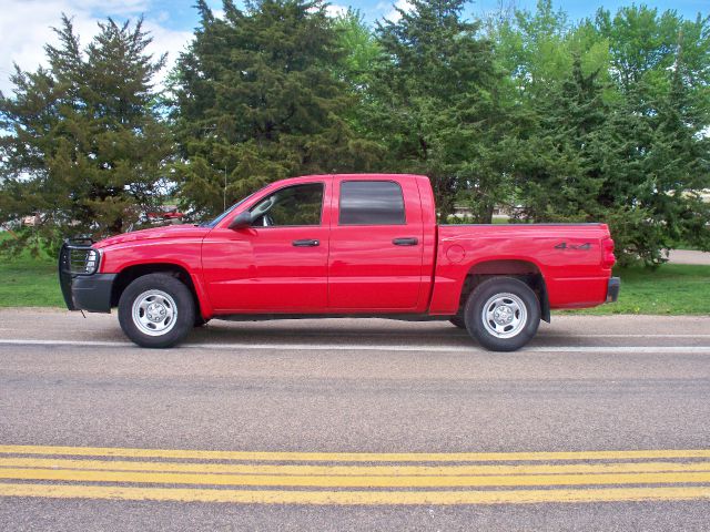 2006 Dodge Dakota 4dr LX 4WD Auto