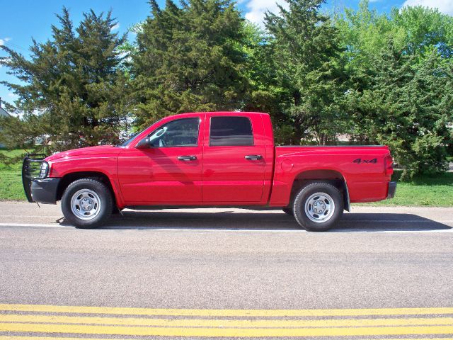 2006 Dodge Dakota 4dr LX 4WD Auto