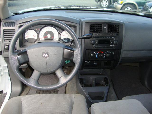 2006 Dodge Dakota 3.2tl With Navigation System