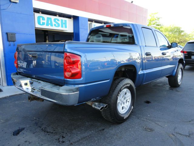 2006 Dodge Dakota Lariatloaded1-owner