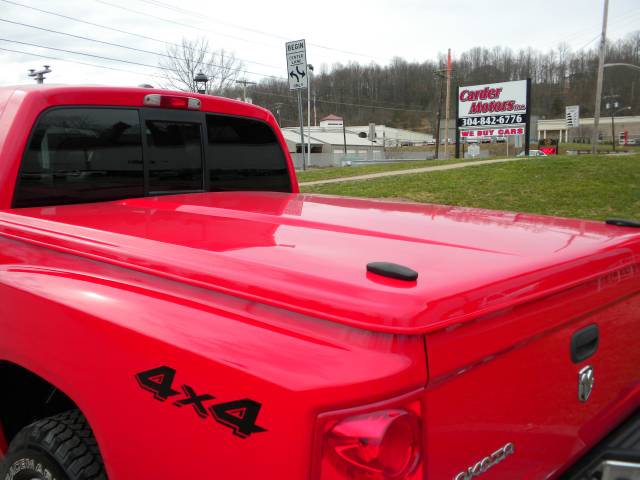 2006 Dodge Dakota SLT