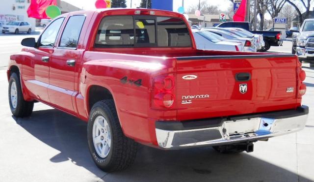 2006 Dodge Dakota SLT