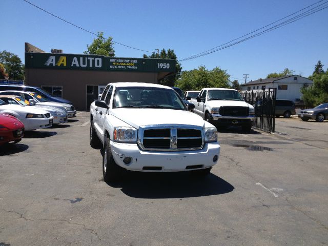 2006 Dodge Dakota LS ES