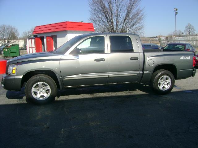 2006 Dodge Dakota SLT