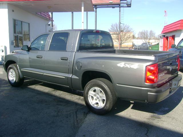 2006 Dodge Dakota SLT