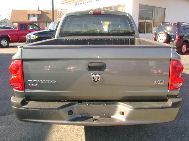 2006 Dodge Dakota SLT