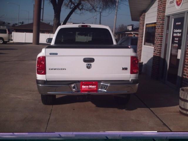 2006 Dodge Dakota SL2