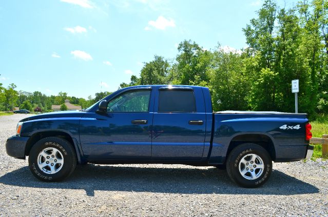 2006 Dodge Dakota Collection Rogue