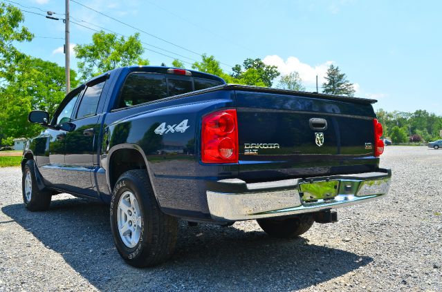 2006 Dodge Dakota Collection Rogue