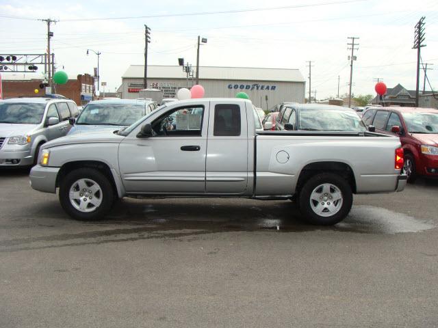 2006 Dodge Dakota Aspen