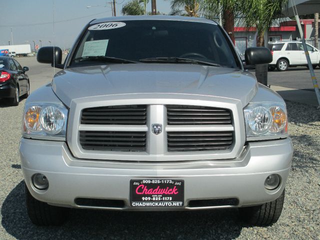 2006 Dodge Dakota LS ES