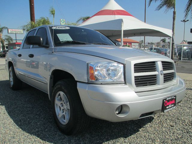 2006 Dodge Dakota LS ES