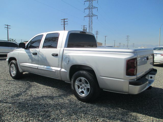 2006 Dodge Dakota LS ES