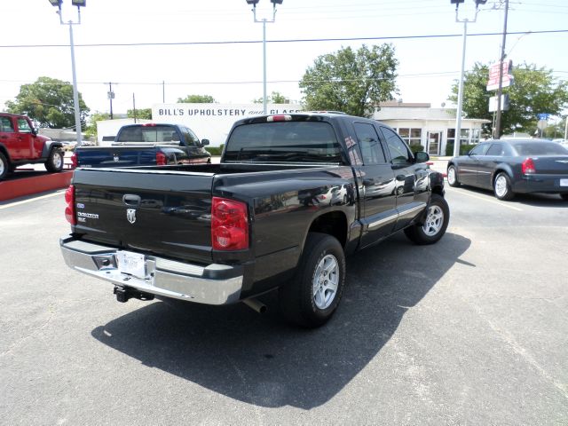 2006 Dodge Dakota LS ES