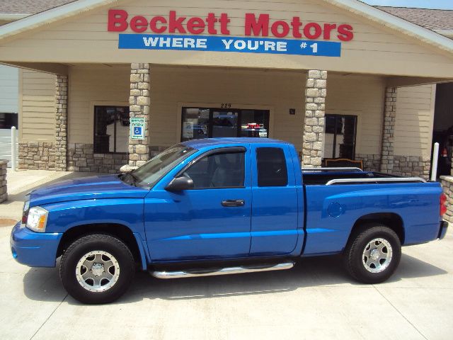 2007 Dodge Dakota SLT 4-door 4WD