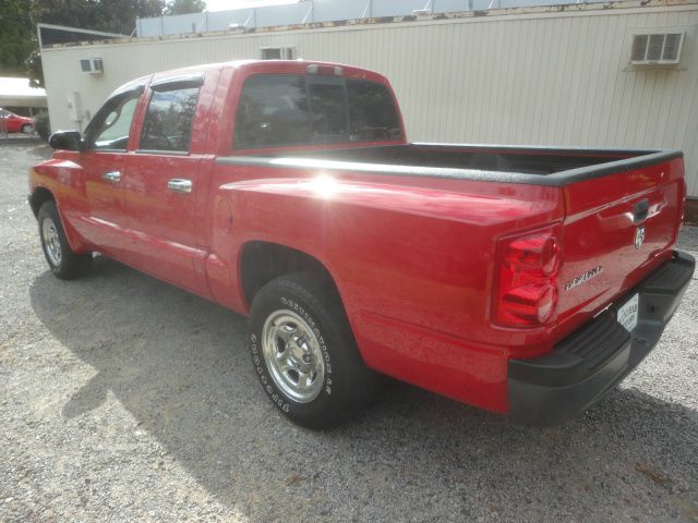 2007 Dodge Dakota 4dr LX 4WD Auto