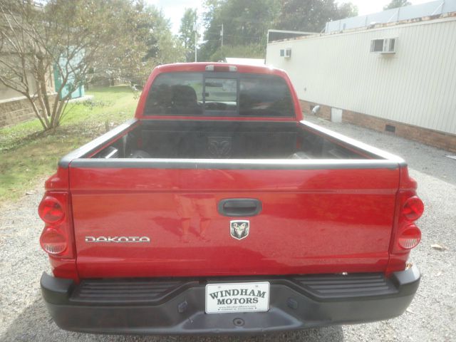 2007 Dodge Dakota 4dr LX 4WD Auto