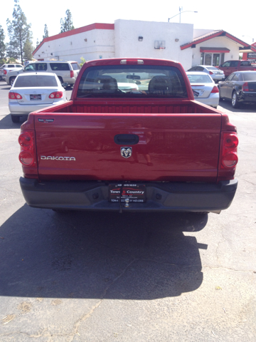 2007 Dodge Dakota 4dr LX 4WD Auto