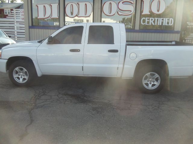 2007 Dodge Dakota LS ES