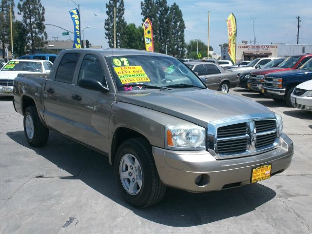 2007 Dodge Dakota LS ES