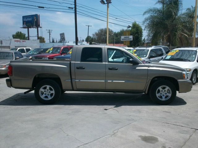 2007 Dodge Dakota LS ES