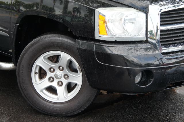 2007 Dodge Dakota SLT 4-door 4WD