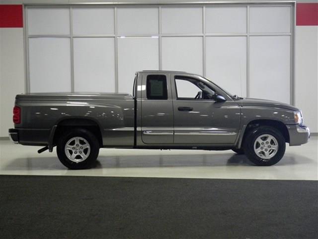 2007 Dodge Dakota Touring / Signature Editi