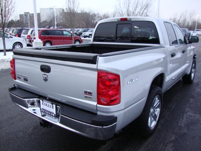 2008 Dodge Dakota Bravada