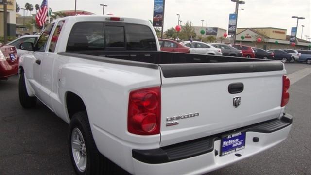 2008 Dodge Dakota SLT