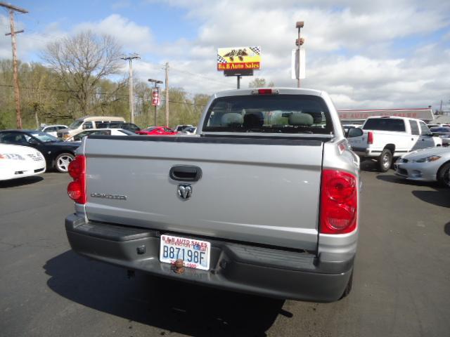 2008 Dodge Dakota 325xi ST Wagon