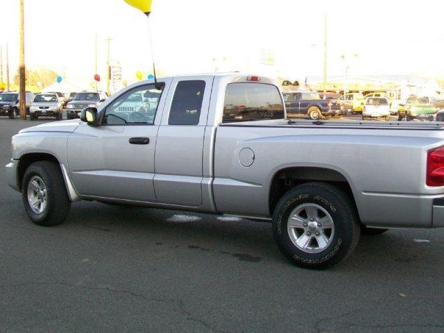 2008 Dodge Dakota SLT