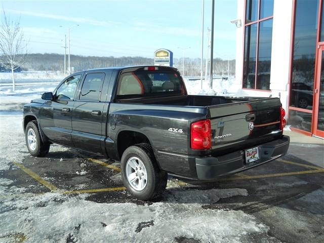 2008 Dodge Dakota S