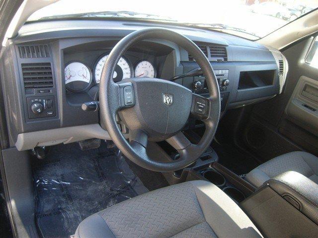 2008 Dodge Dakota 2WD Crew Cab 143.5