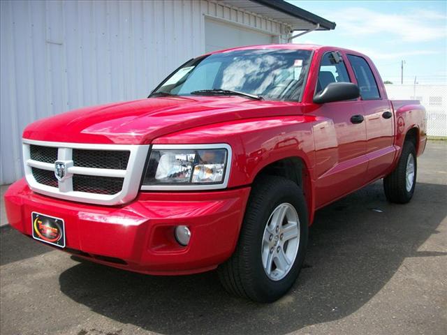 2010 Dodge Dakota 2WD Crew Cab 143.5