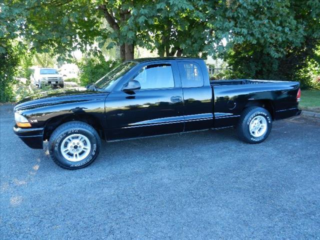 1999 Dodge Dakota Club Cab XLT 2WD