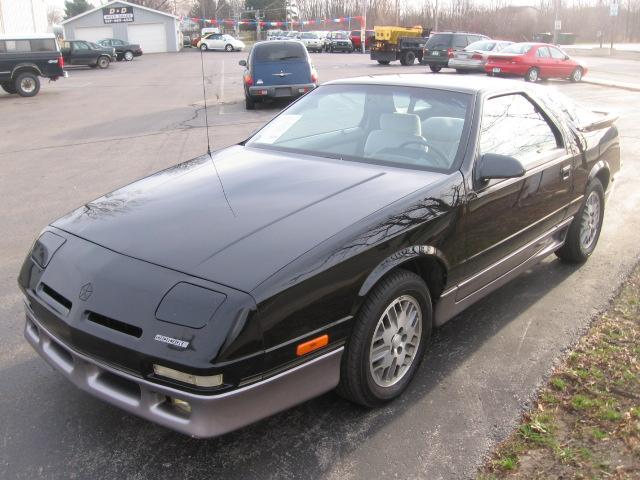 1990 Dodge Daytona LW2