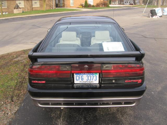 1990 Dodge Daytona LW2