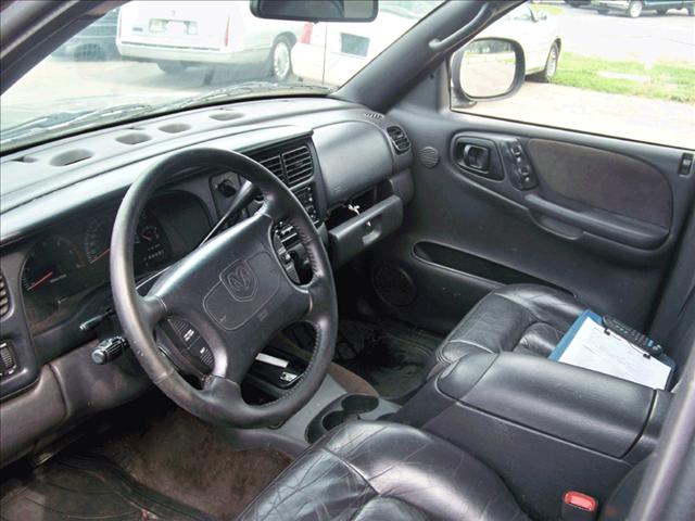 1999 Dodge Durango Sport - LIKE NEW Loaded