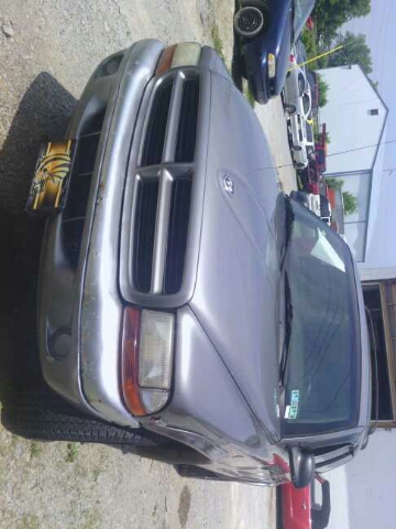 1999 Dodge Durango Sport - LIKE NEW Loaded