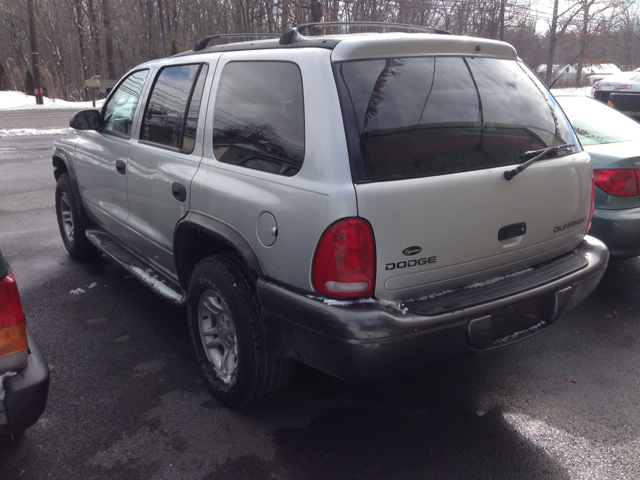 2002 Dodge Durango Wolfsburg Edition Sedan