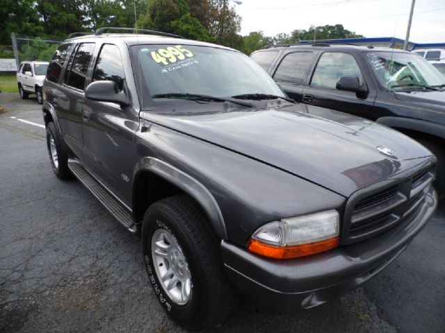 2002 Dodge Durango Wolfsburg Edition Sedan